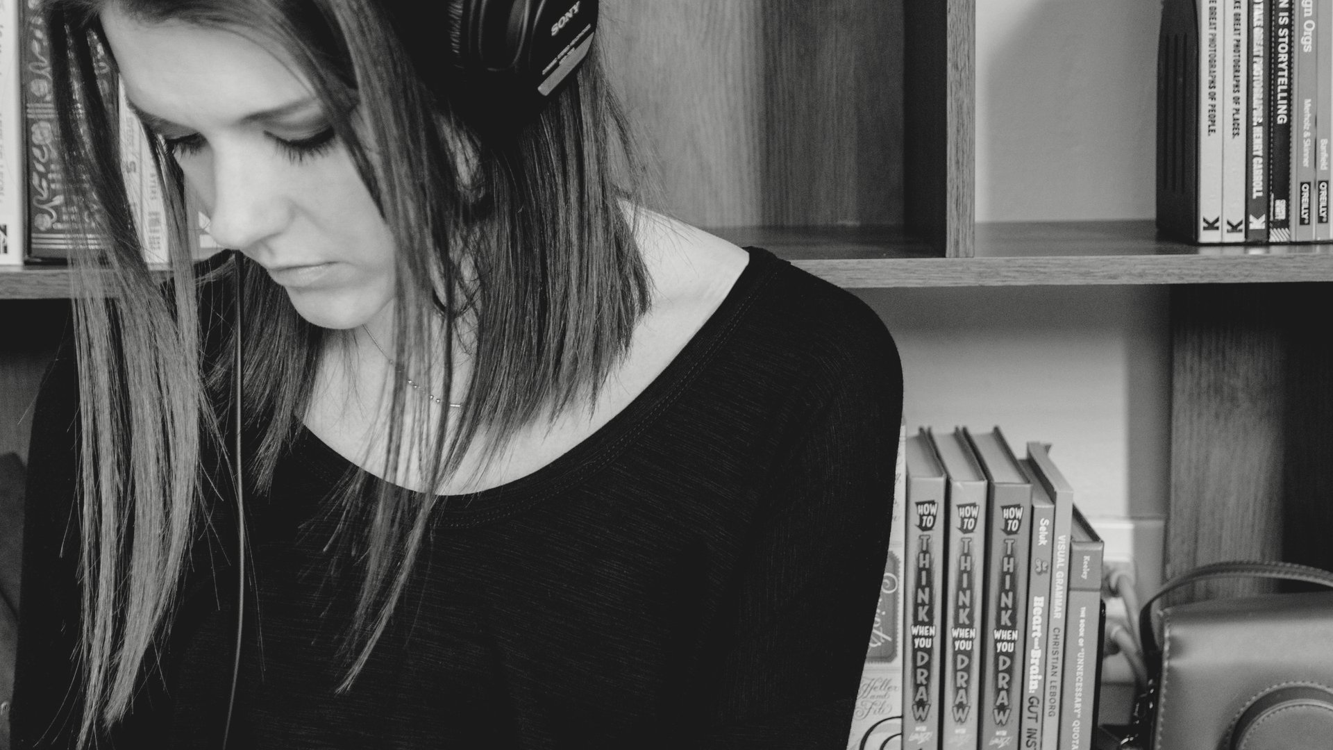 Los Angeles skyline — duotone